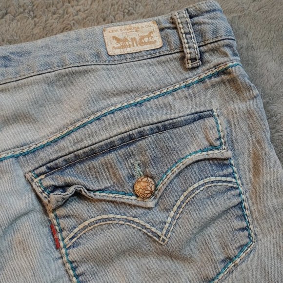 LEVI'S Shorty Short - Picture 4 of 5